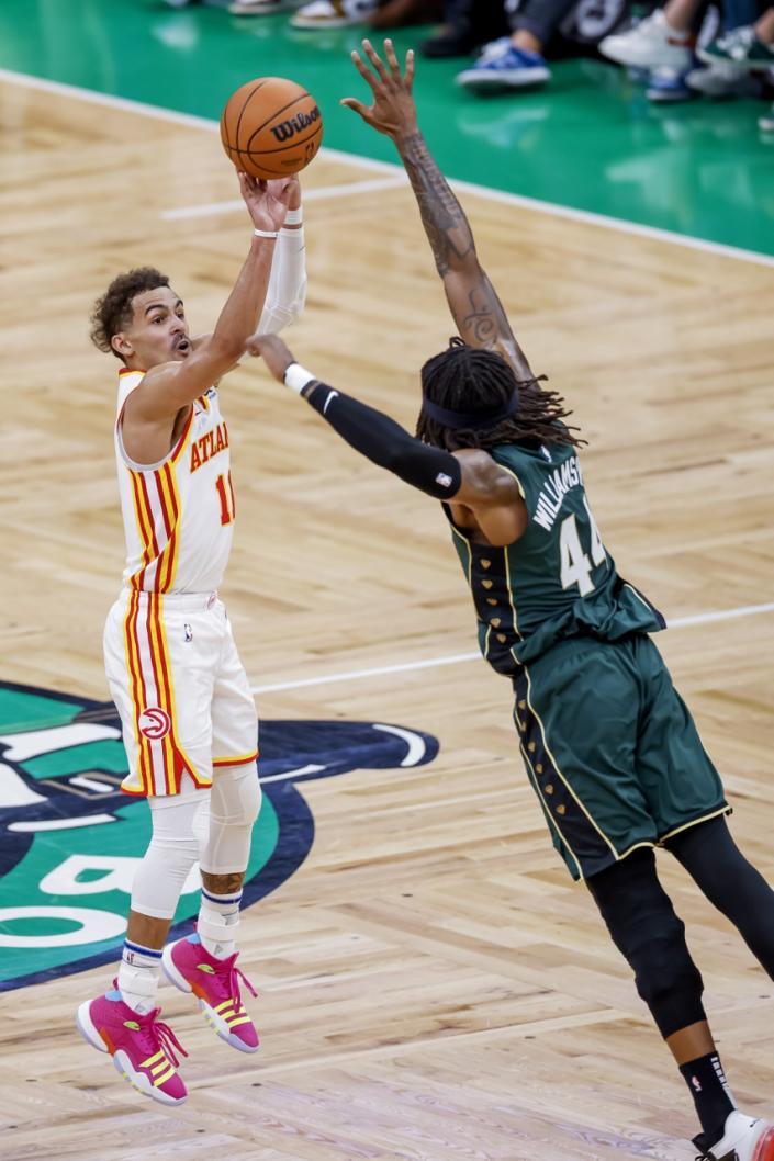 Trae Young mantiene con vida a Atlanta (117-119) [3-2]
