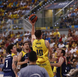 El Gran Canaria se mantiene firma en su idea de estar en playoffs (97-92)
