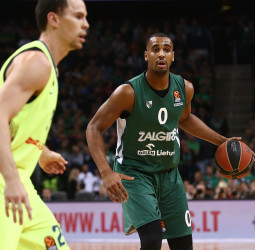 Pangos espanta los fantasmas del pasado (85-88)