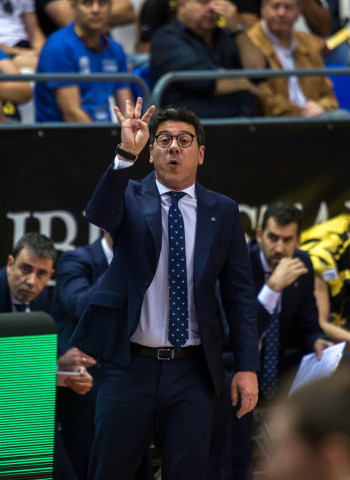 EQUIPO. Prórroga y victoria para los de Katsikaris (100-94)