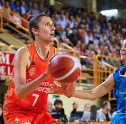 Y tras la lucha por la Copa, la gran batalla por el liderato en La Fonteta