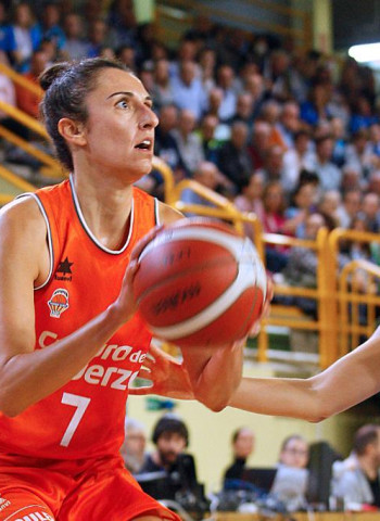 Y tras la lucha por la Copa, la gran batalla por el liderato en La Fonteta