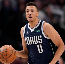 Dante Exum seguirá en los Mavericks tras acordar un nuevo contrato por un año