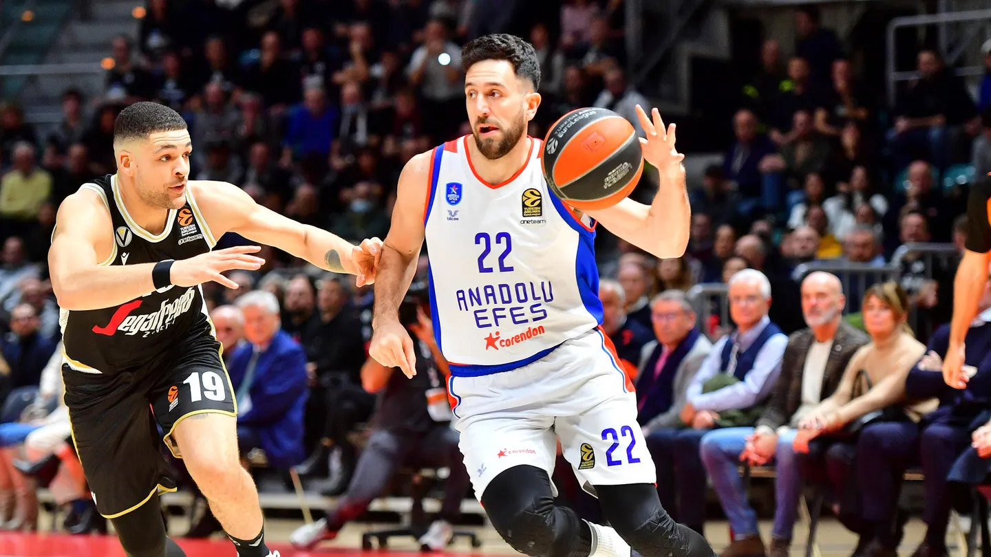 Previa EuroLeague (j.32): Anadolu Efes vs Virtus Bolonia