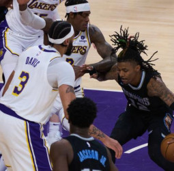 Los Lakers superan a los Grizzlies con un huracán en el primer cuarto (111-101) [1-2]