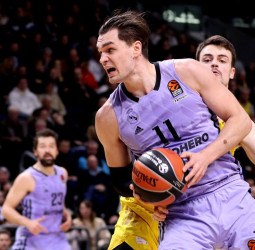 El Madrid logra el pleno de victorias en la doble jornada de la Euroliga, 77-84