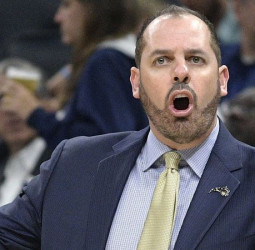 Frank Vogel, nuevo entrenador de los Angeles Lakers