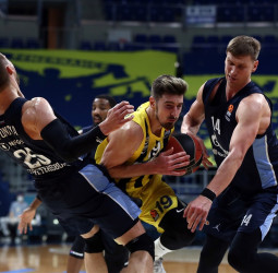 El Zenit busca romper la racha cuando reciba al Fenerbahce
