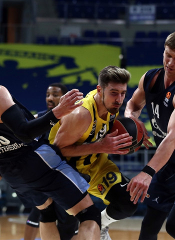 El Zenit busca romper la racha cuando reciba al Fenerbahce