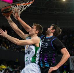 Joventut Badalona toma Miribilla gracias a Tomic y sus canteranos (71-77)