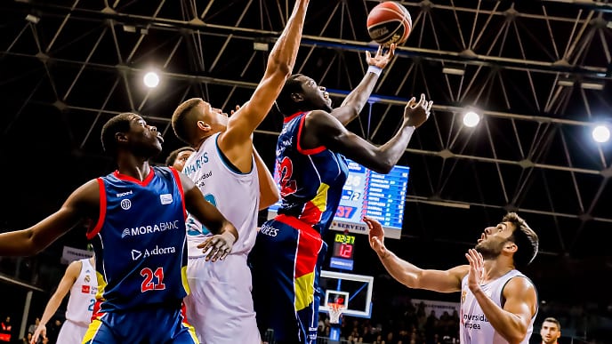 El Madrid pierde su condición de invicto a domicilio en Andorra (89-87)