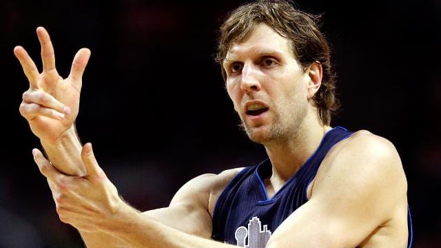 Nowitzki confirma que jugará un año más