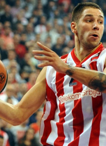 Stefan Jovic apunta al Olympiacos