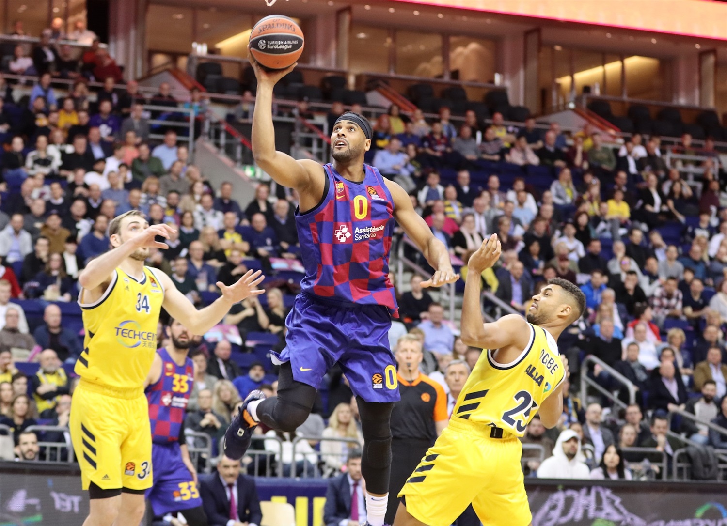 El Barcelona gana con sufrimiento en Berlín (80-84)