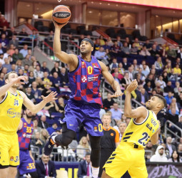 El Barcelona gana con sufrimiento en Berlín (80-84)