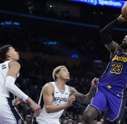 Los Lakers sin problemas ante los Spurs, a pesar del resultado final
