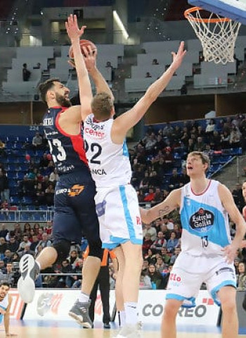 Victoria de mérito del Baskonia ante el Monbus Obradoiro (85-78)