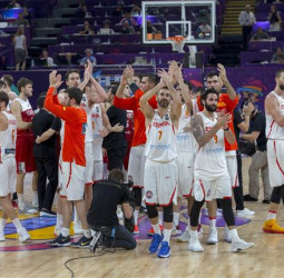 Duelo de invictos por el premio a la gran final