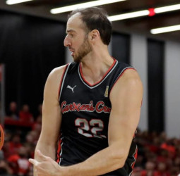 Kostas Koufos, cerca del Reyer Venezia