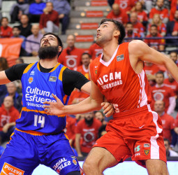 UCAM Murcia gana al Valencia Basket en un partido de infarto (97-95)