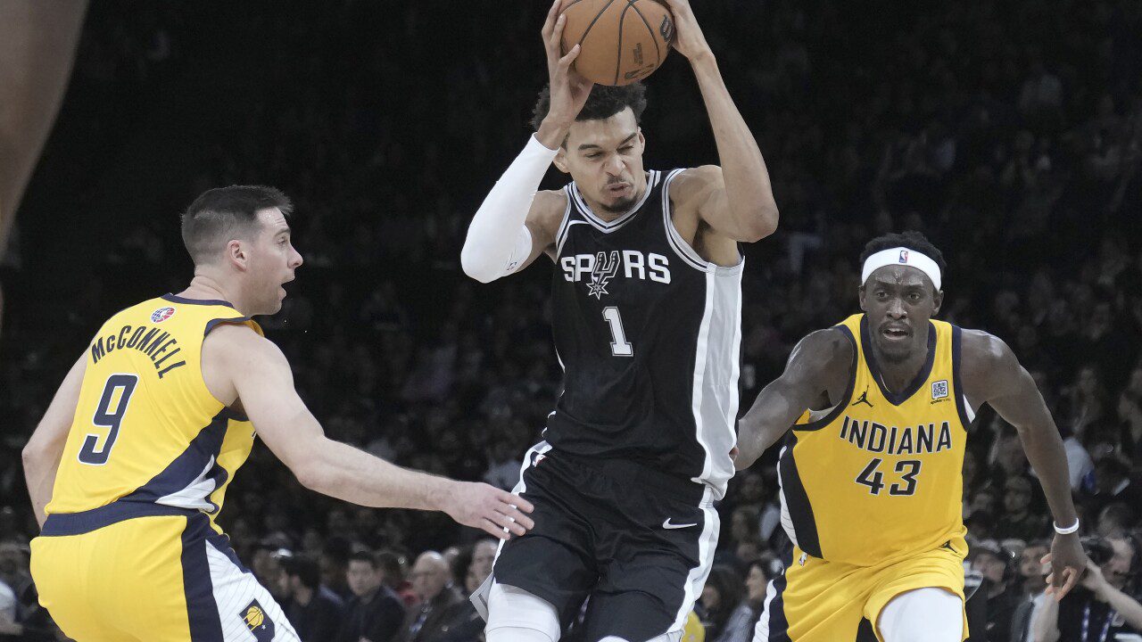 Victor Wembanyama y los Spurs, se lucen en París, 140-110