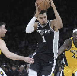 Victor Wembanyama y los Spurs, se lucen en París, 140-110