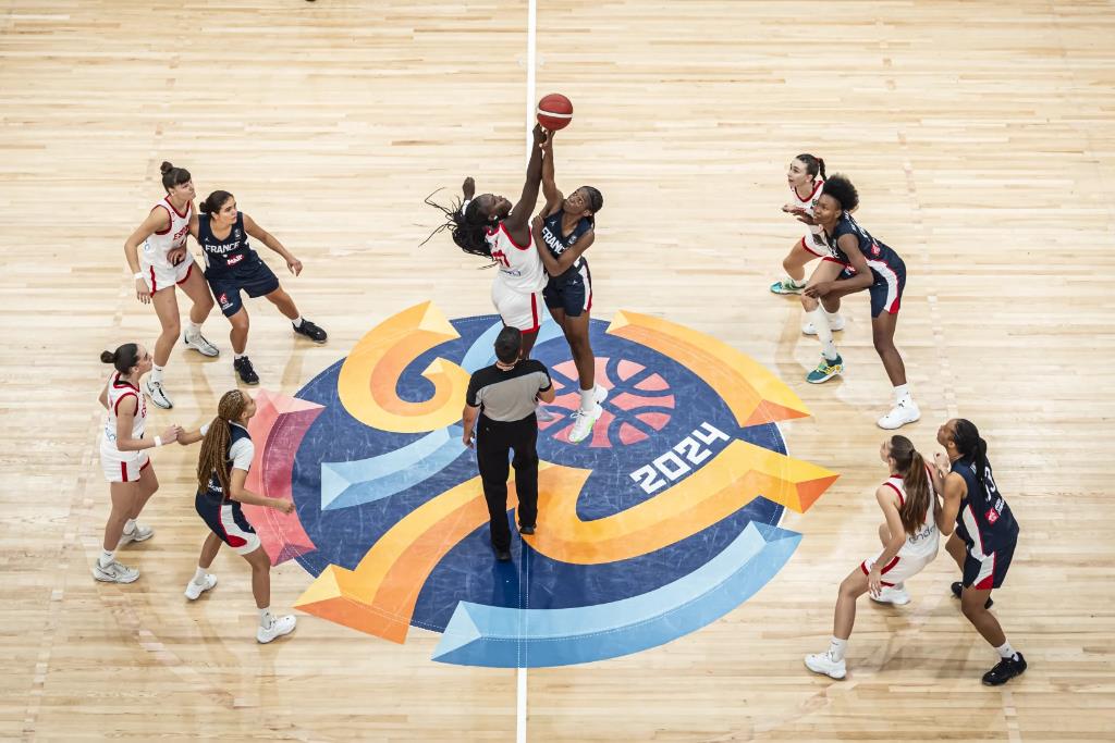U18F: España se queda con la plata en una disputada final ante Francia, 70-80