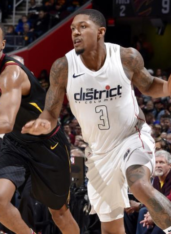 Knicks suma, Walker lidera y Wizards supera a los Cavaliers