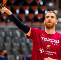 Victor Claver no seguirá en el Barça