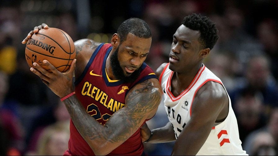 Remontada de Cleveland con un superlativo LeBron; monstruoso Howard