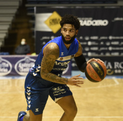 Francis rescinde su contrato y Carlson se queda hasta fin de temporada