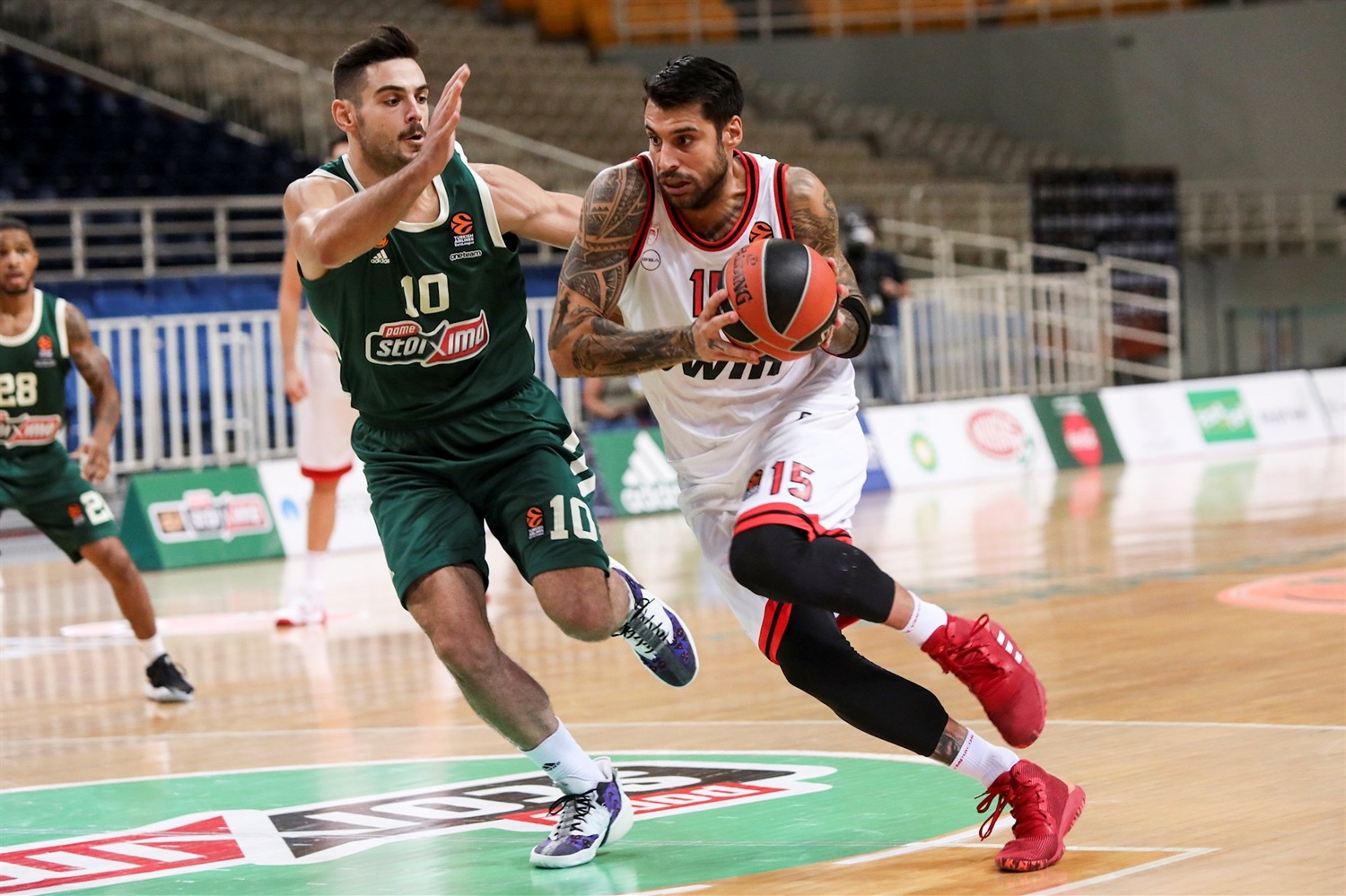 Olympiacos marca diferencias ante el Panathinaikos (71-78)