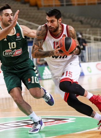 Olympiacos marca diferencias ante el Panathinaikos (71-78)