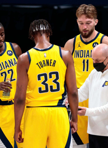 Los Pacers escucharán ofertas por Caris LeVert, Myles Turner y Domantas Sabonis