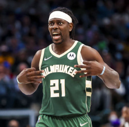 Media NBA interesada en la contratación de Jrue Holiday