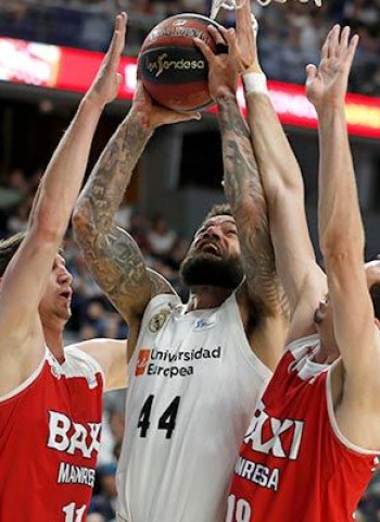 El Real Madrid se adelanta en el playoff ante el Manresa (98-75)