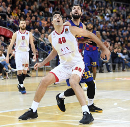 El partidazo de Delaney marca la diferencia entre el Barcelona y el Armani Milán (84-80)