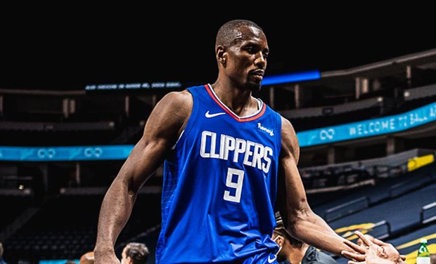 Serge Ibaka aterriza en Milwaukee tras un traspaso múltiple