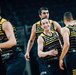 El Iberostar Tenerife firma otra gran remontada para seguir invicto (64-68)