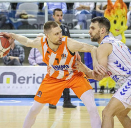 Leyma Coruña, la racha histórica se queda en 9