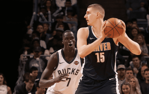 Jokic hace historia con un excelso triple-doble