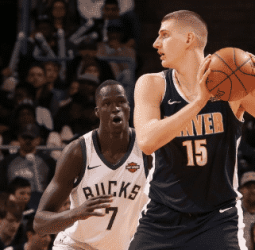 Jokic hace historia con un excelso triple-doble