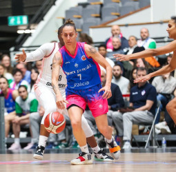 Baxi Ferrol hace historia clasificándose a la final de la EuroCup Women, 74-63