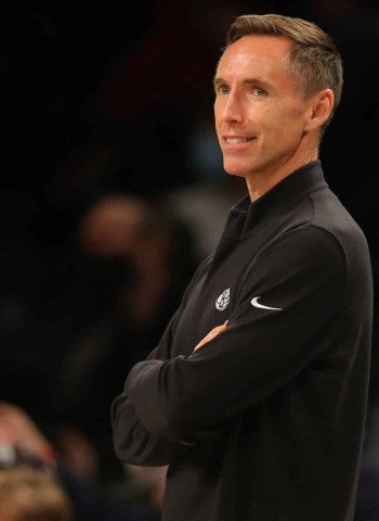 Steve Nash coge la puerta de salida de los Brooklyn Nets
