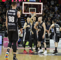 Derrota del Unicaja en los últimos segundos en Bilbao (98-95)