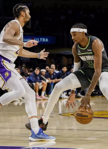 Los Timberwolves vuelven a liderar el oeste tras su victoria ante los Lakers