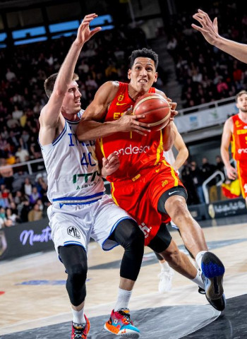 España ya mira hacia la Copa del Mundo (68-72)