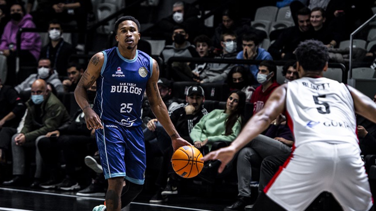 El San Pablo Burgos se mantiene líder en Turquía (75-82)
