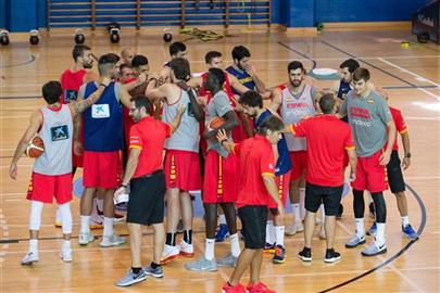 Estreno de Tenerife para el doble debut de España