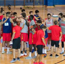Estreno de Tenerife para el doble debut de España